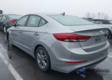 2017 Hyundai Elantra Se z USA, uszkodzony, nr VIN 5NPD84LF2HH182543